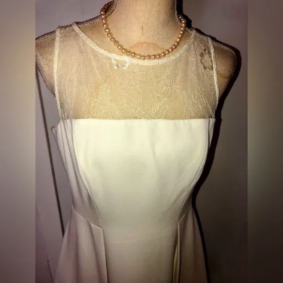 Aiden by Aiden Mattox- Ivory Ilusión Fit &amp; Flare Sleeveless Midi Dress