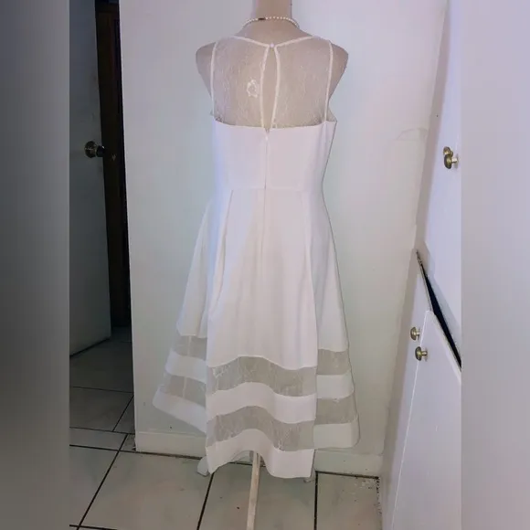 Aiden by Aiden Mattox- Ivory Ilusión Fit &amp; Flare Sleeveless Midi Dress