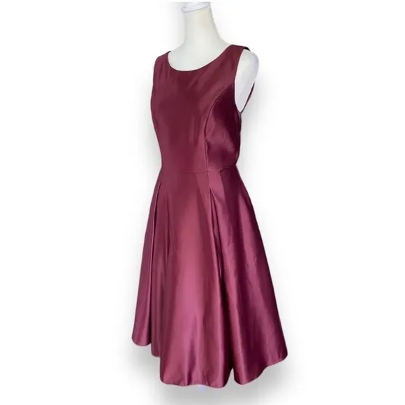Brand New MODCLOTH Liza Luxe Burgundy Dress - Size XXL