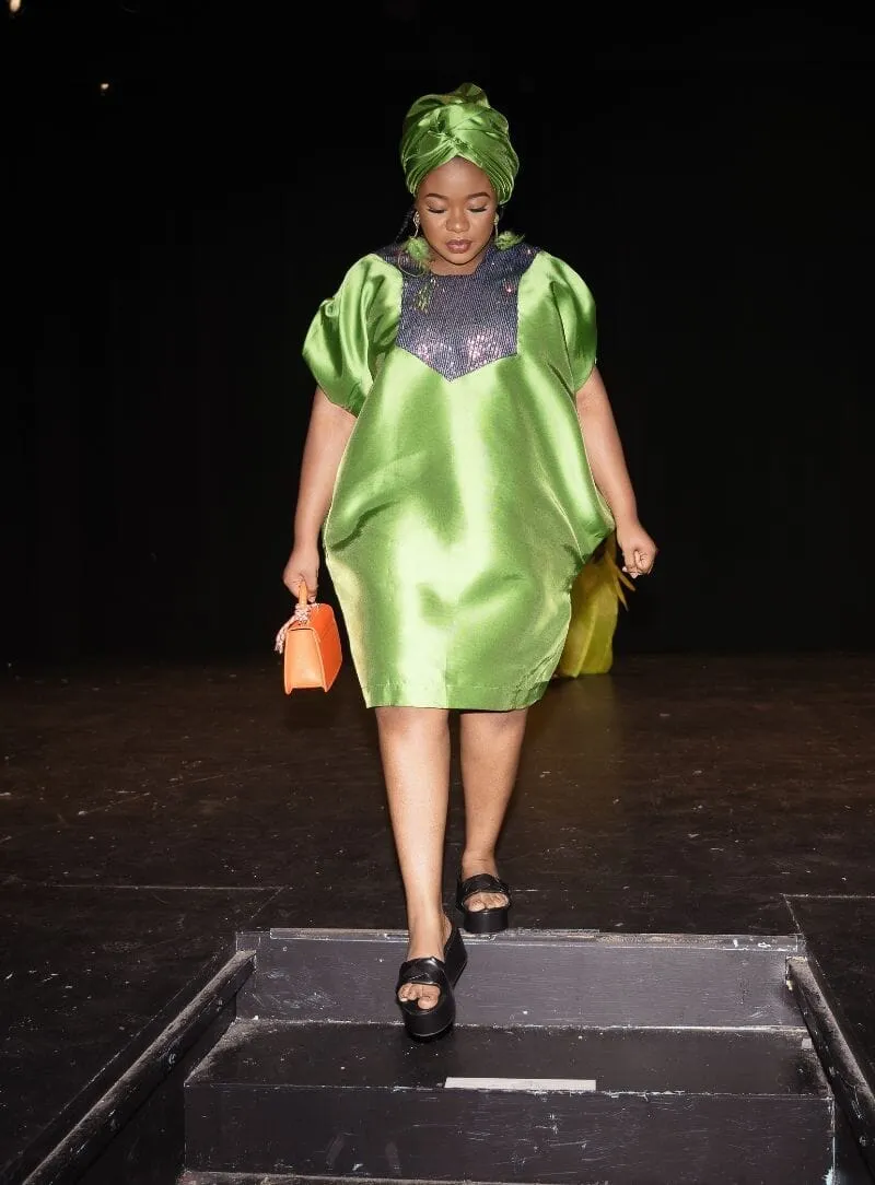 Buga Boubou short dress with multicolored sequin neckline (olive green)