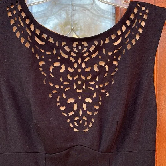 Cache Black Mermaid Hem Dress with Laser Cut Design Sz 6