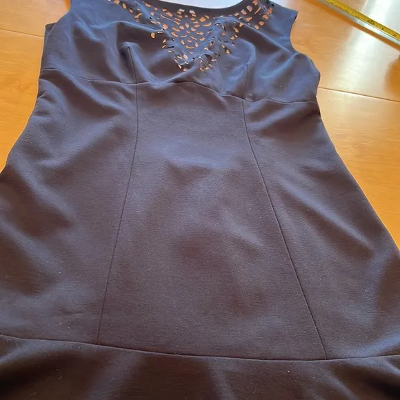 Cache Black Mermaid Hem Dress with Laser Cut Design Sz 6