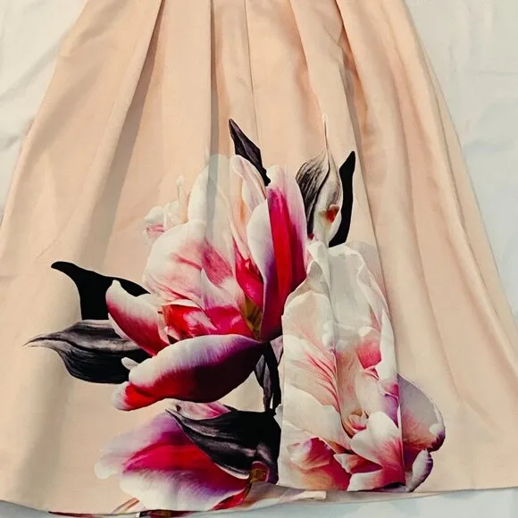 Christian Berg Cocktail dress Womens Size 36 midi, fit &amp; flare, floral art