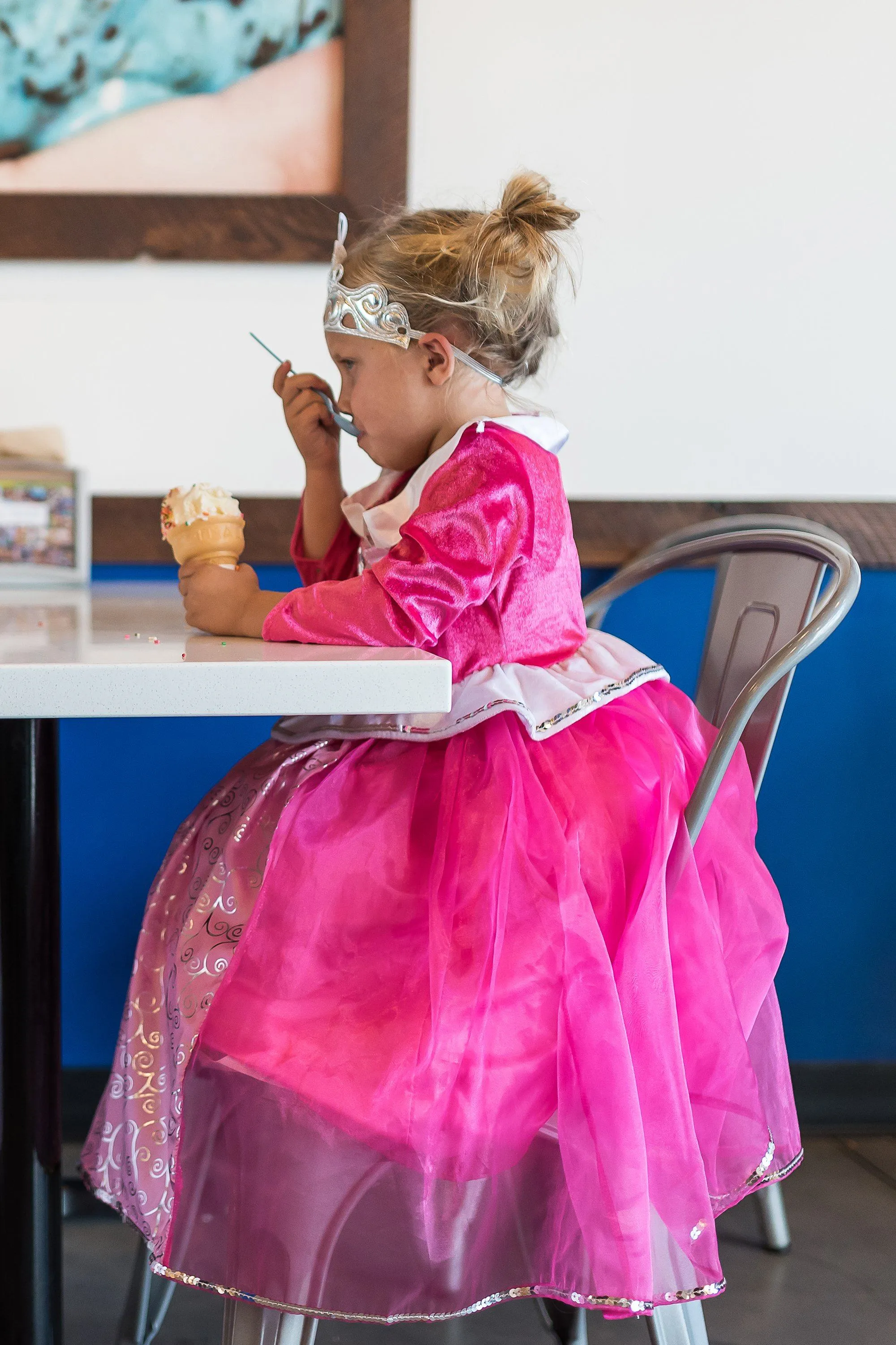 Deluxe Sleeping Beauty Hot Pink
