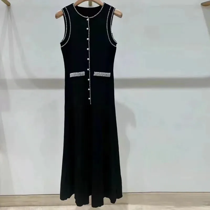 Elegant Pearl-Decorated Knitted Long Dress