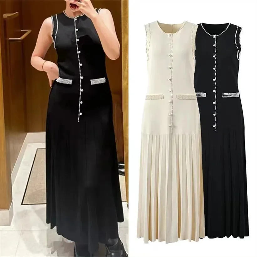 Elegant Pearl-Decorated Knitted Long Dress