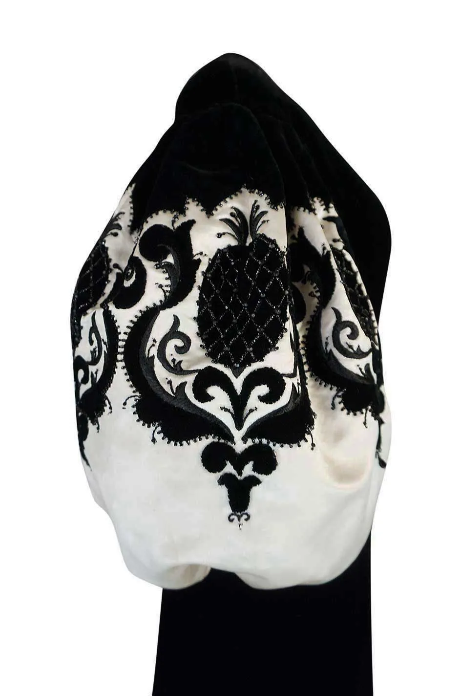Fall 1977 Pierre Balmain Haute Couture Lesage Beaded Velvet Dress