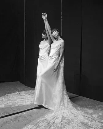 Galaxy Cape: Fsc crepe rose embroidery