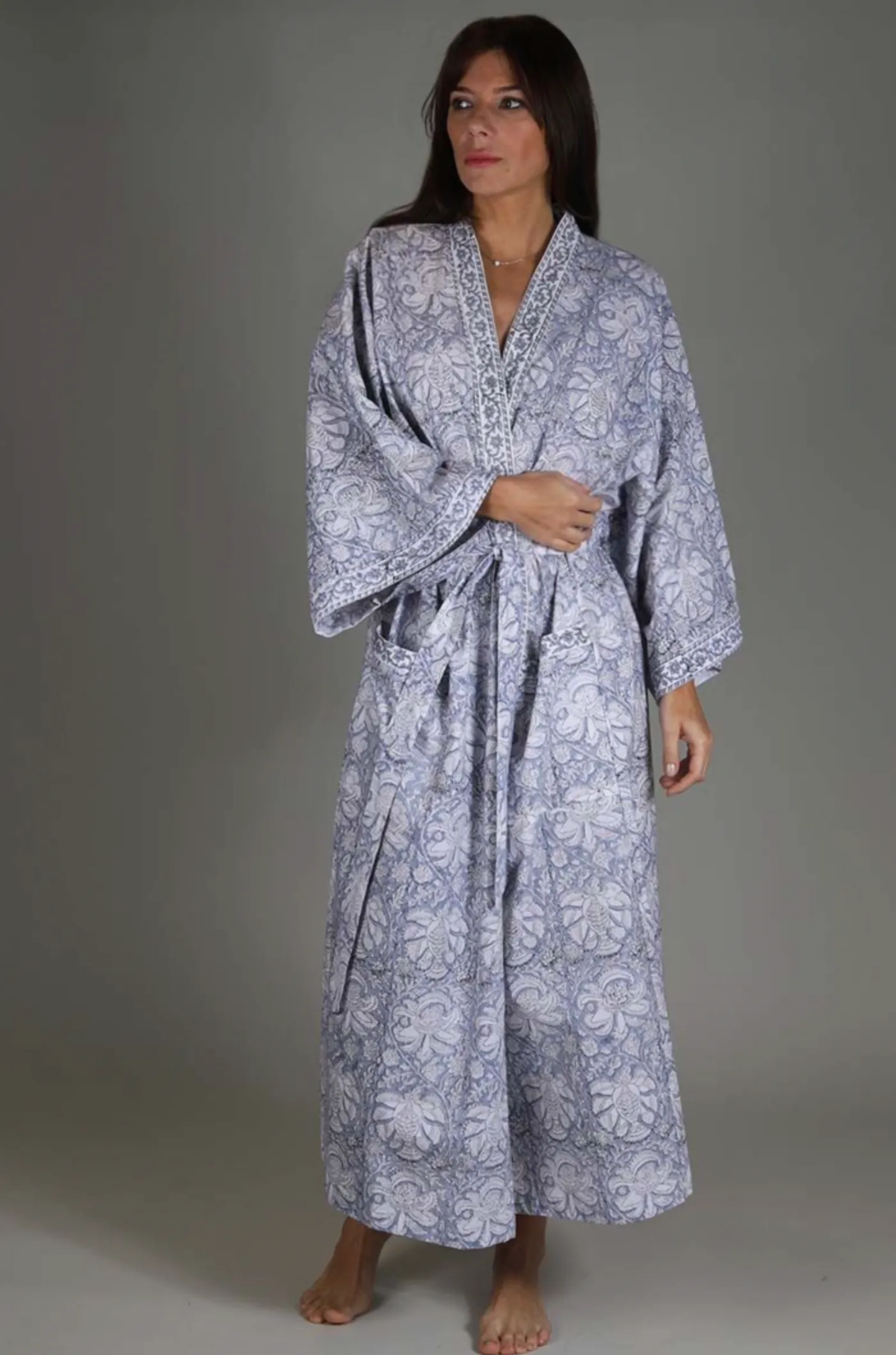 GREY/BLUE FLORAL GOWN