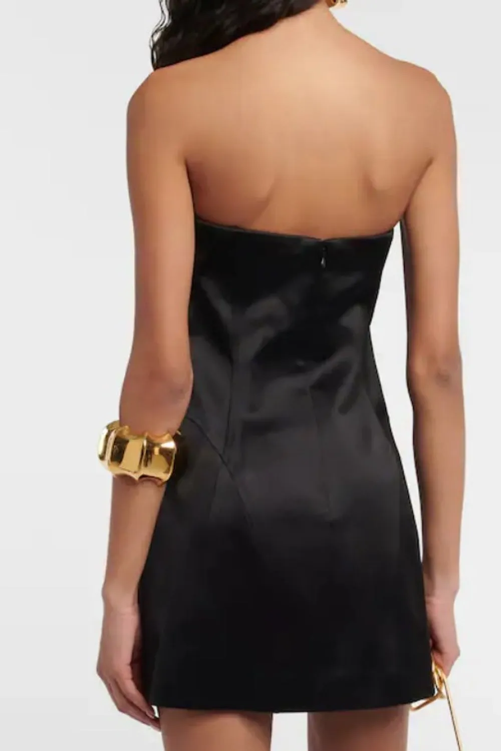 Jecheon Black Dress