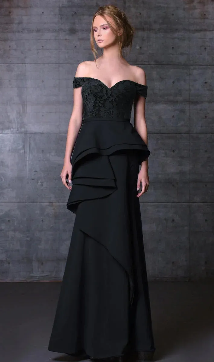 MNM Couture N0104