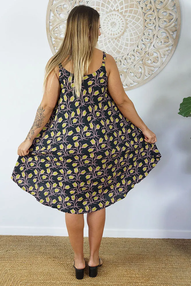 Montego Dress "Tulips"