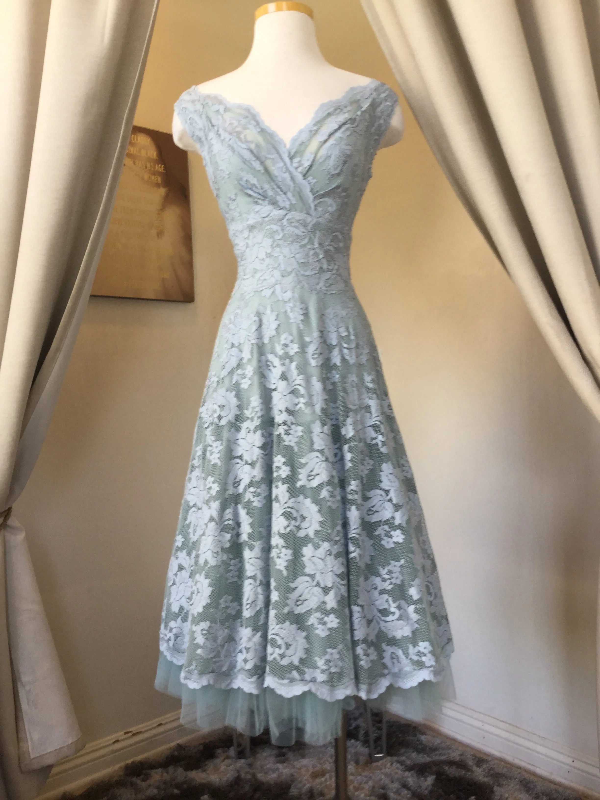Olvis Lace Grace Kelly Dress Sleeveless Fit and Flare