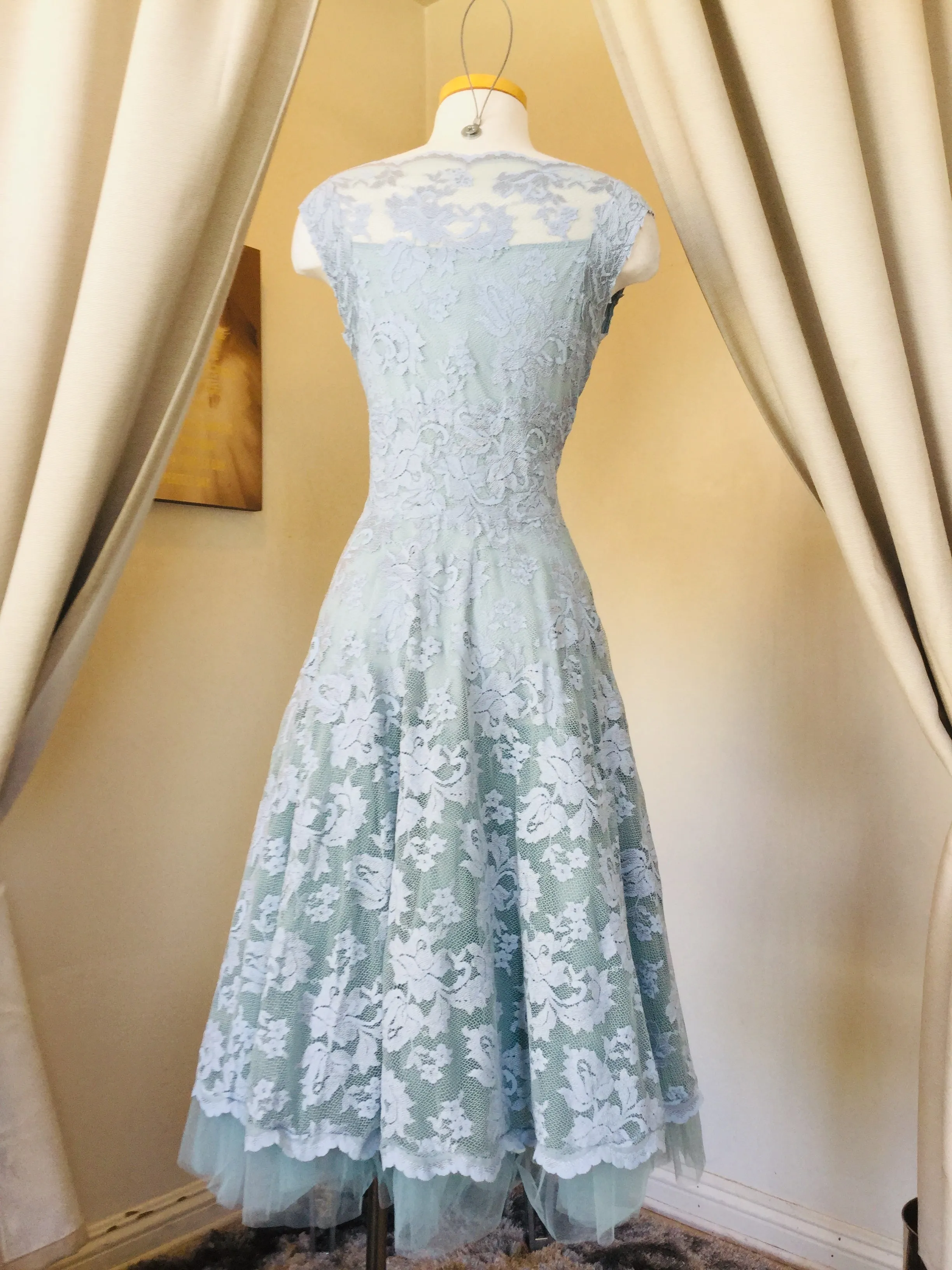 Olvis Lace Grace Kelly Dress Sleeveless Fit and Flare