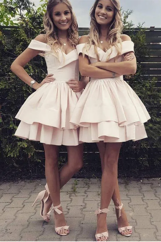 Pink Satin Homecoming Dress Short Tiered Skirt vestido de formatura