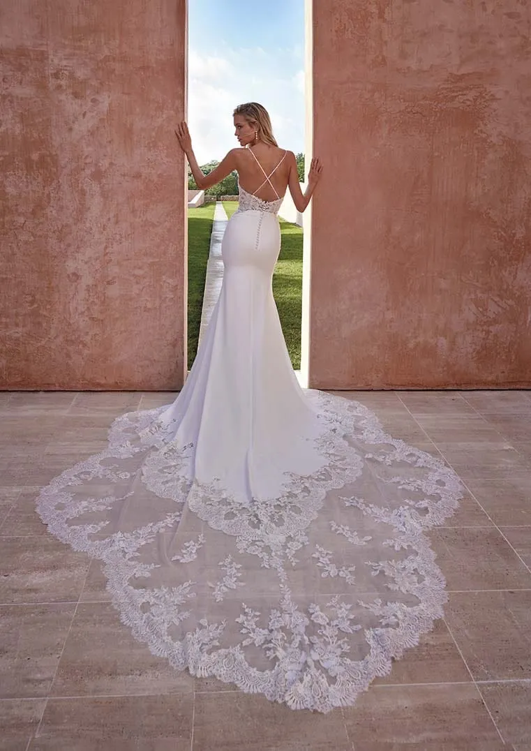 Pronovias: Roanna