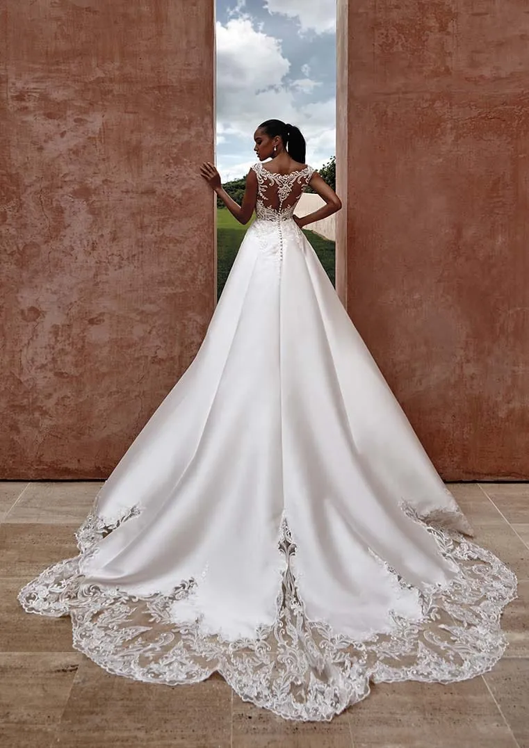 Pronovias: Rosewood