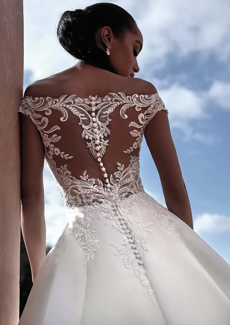 Pronovias: Rosewood