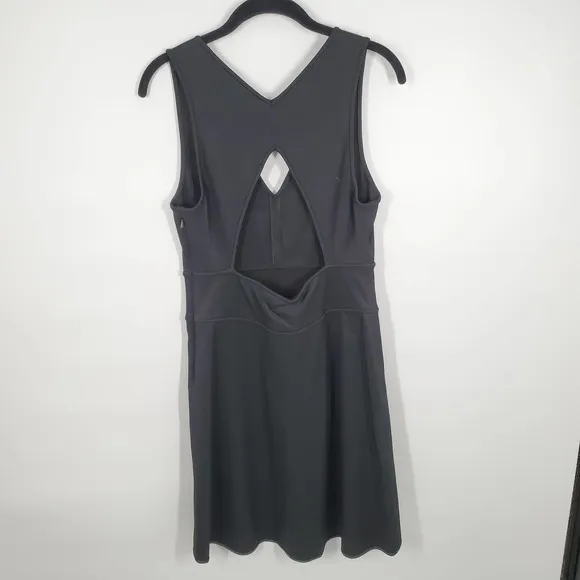 Rag and Bone women 8 Black Fit Flare Cut out Back Sleeveless Cocktail Dress