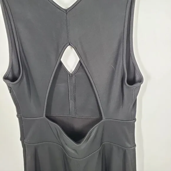 Rag and Bone women 8 Black Fit Flare Cut out Back Sleeveless Cocktail Dress