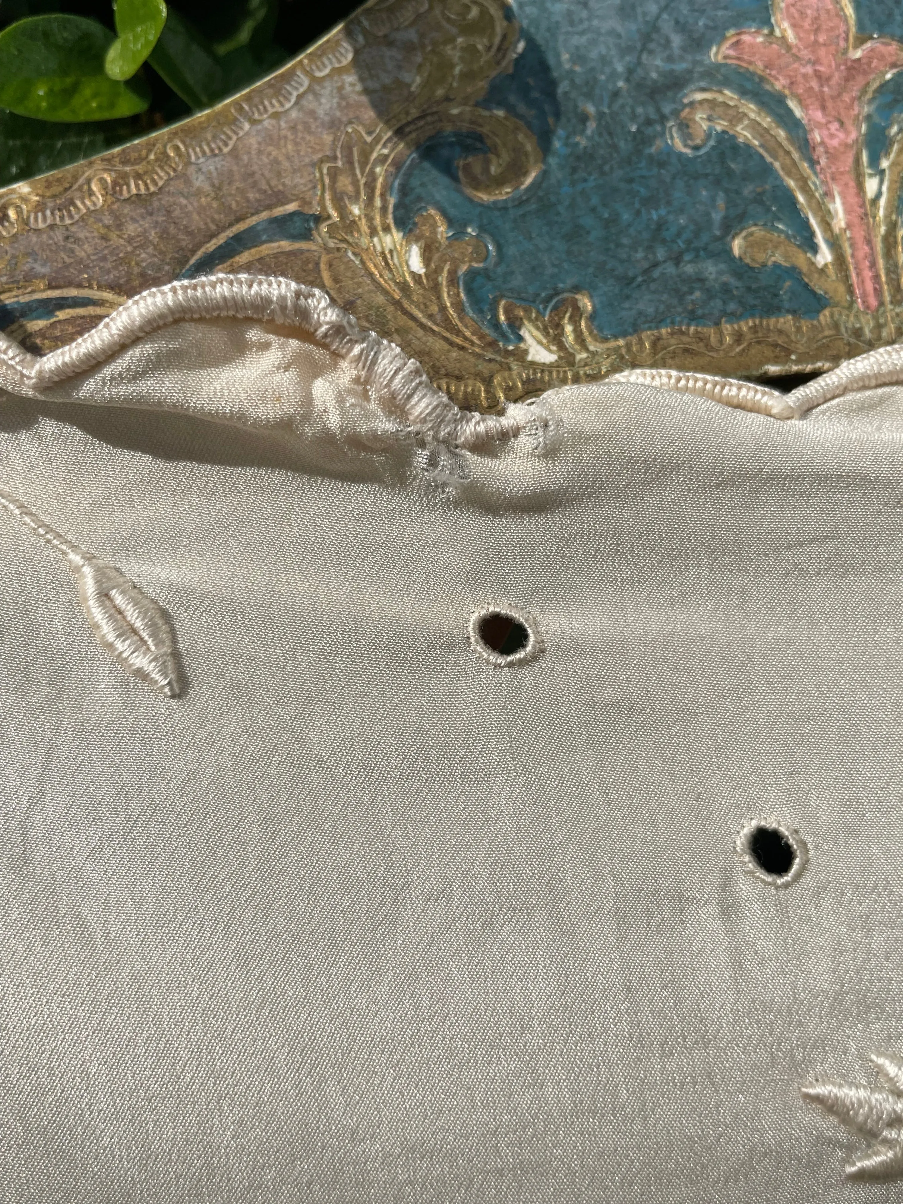 Rare 1910s Floral Motif Embroidered Art and Crafts Cold Shoulder Robe