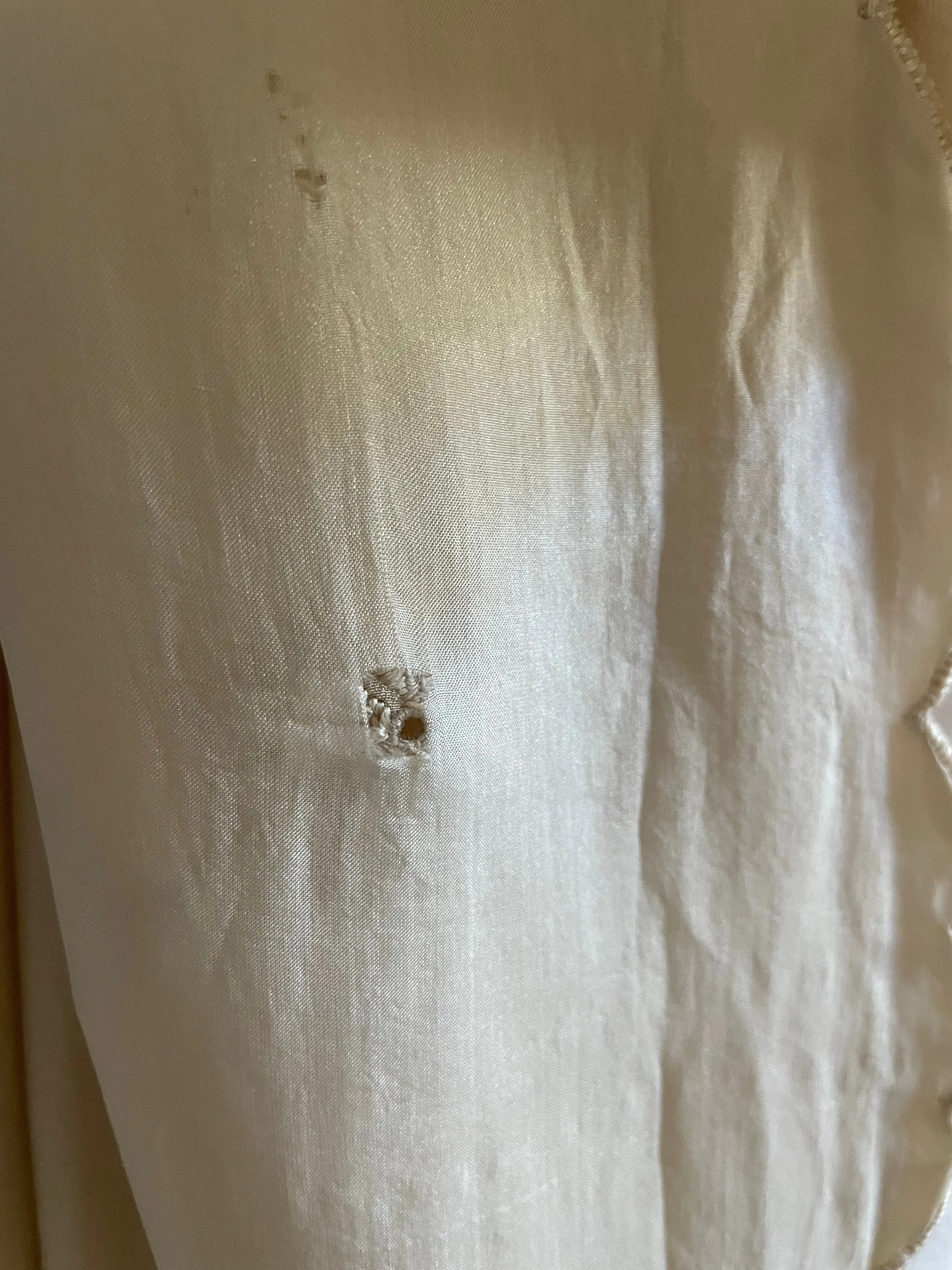 Rare 1910s Floral Motif Embroidered Art and Crafts Cold Shoulder Robe