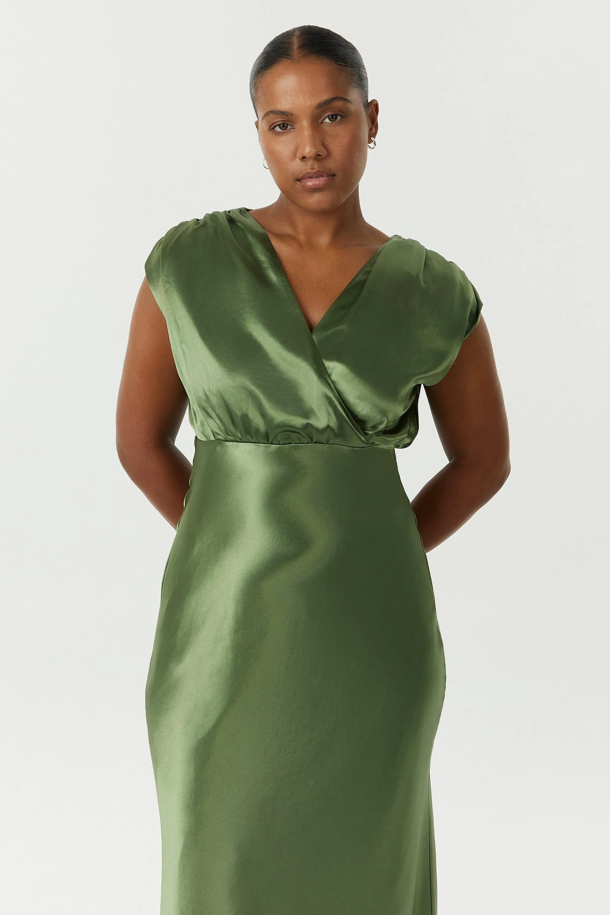 SATIN CROSS OVER GATHER DRESS | OLIVE
