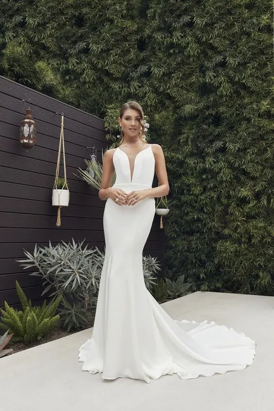 Size 8 Casablanca LE110 Portia Ivory/Nude Gown