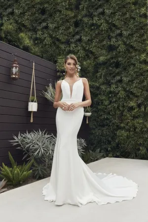 Size 8 Casablanca LE110 Portia Ivory/Nude Gown