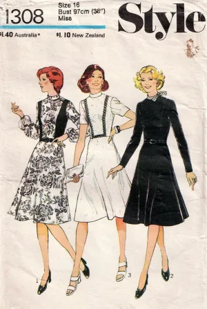 Style 1308 Womens Fit & Flare Colour Block Dress 1970s Vintage Sewing Pattern Size 16 Bust 38 Inches UNCUT Factory Folded