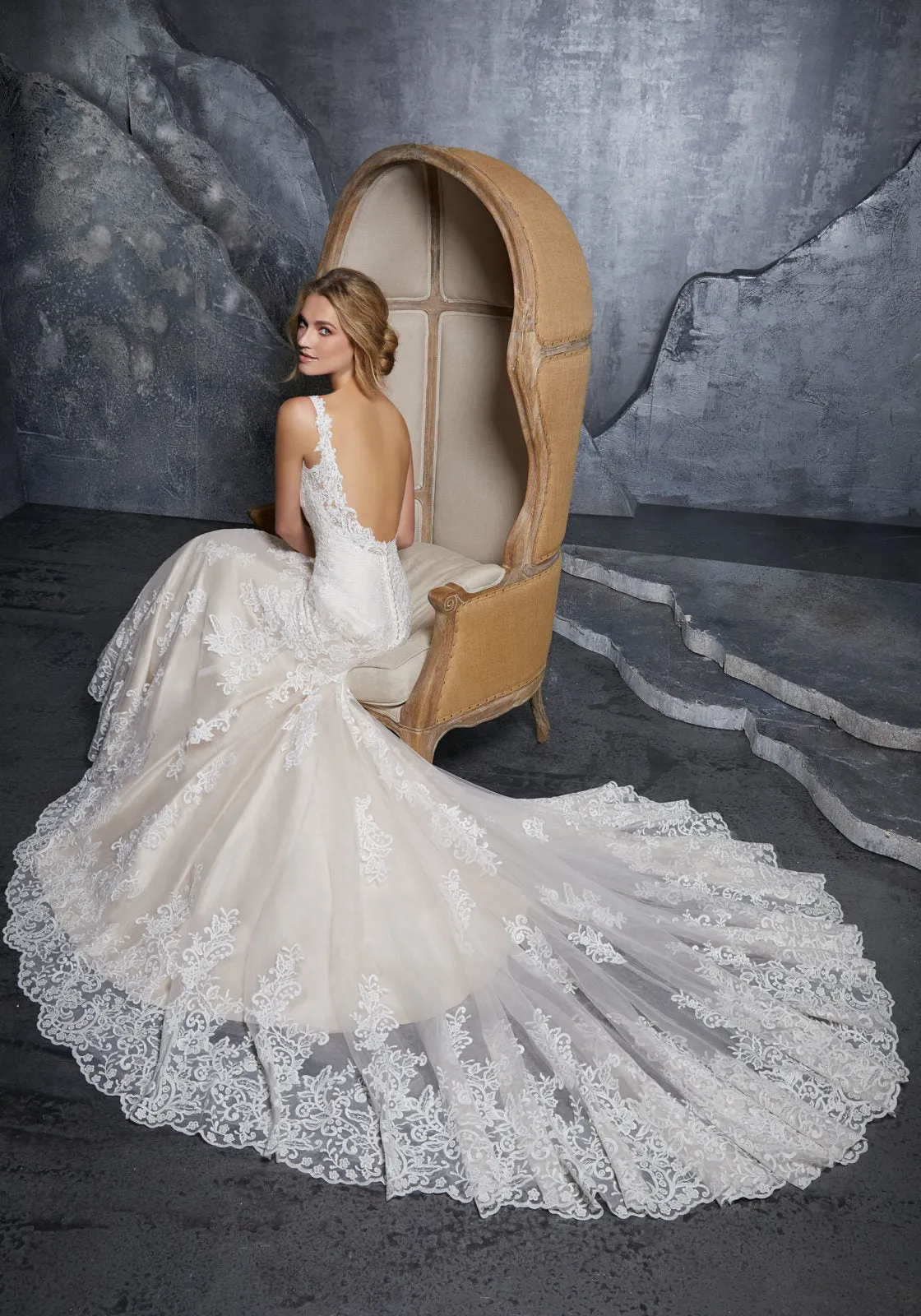 Style 8218