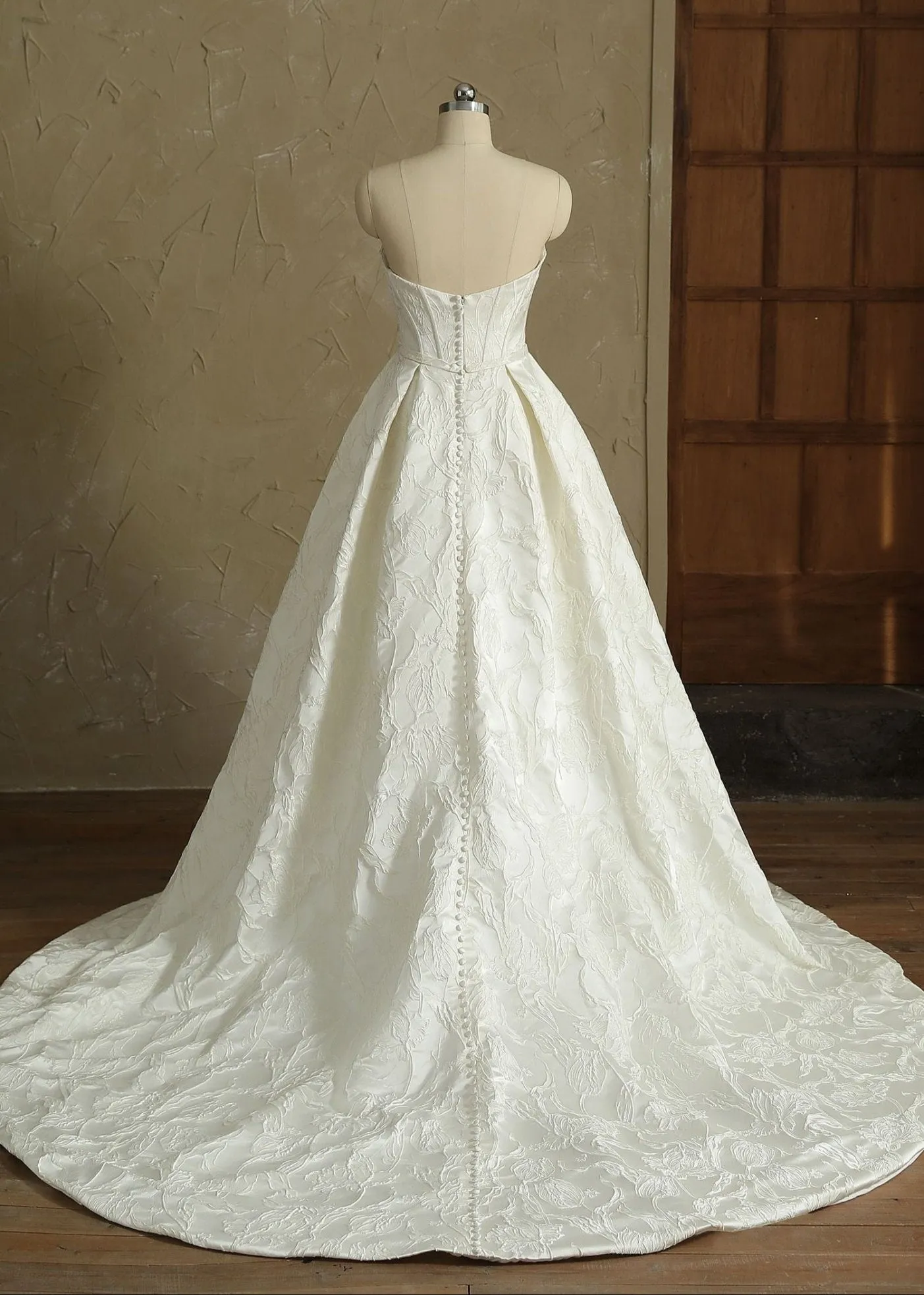 Terry Jacquard Satin Ivory Wedding Dress Size 12-14 Express NZ Wide