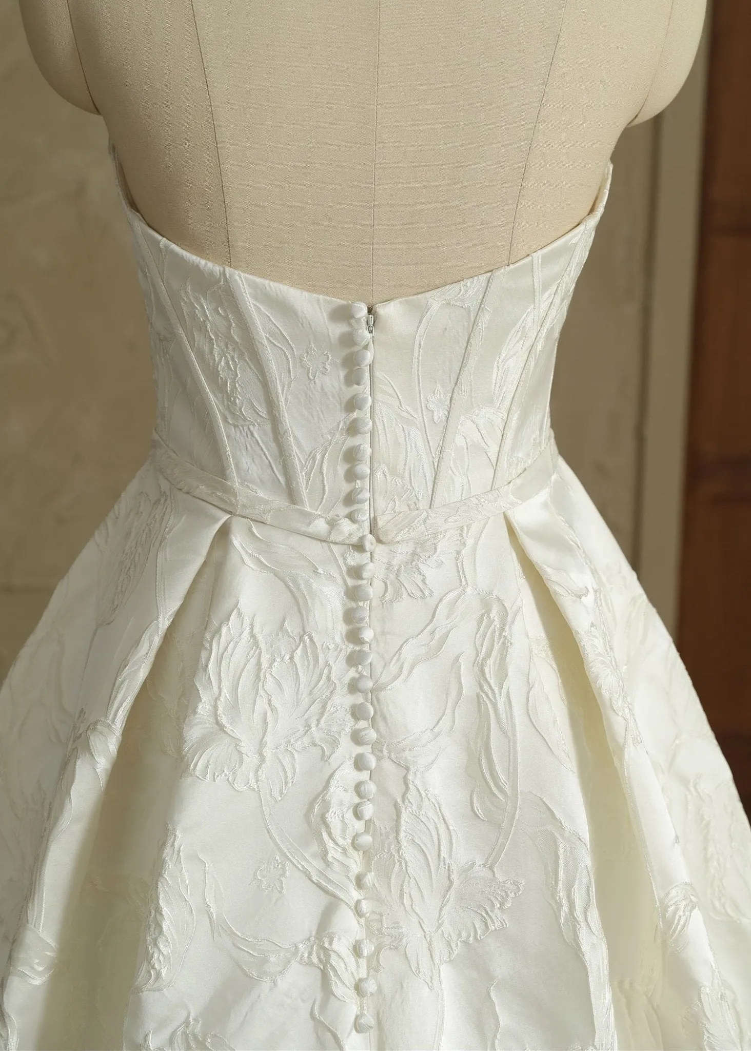 Terry Jacquard Satin Ivory Wedding Dress Size 12-14 Express NZ Wide