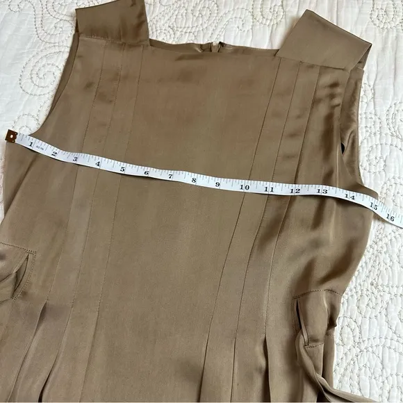 Theory taupe fit and flare belted dress (sz 0)