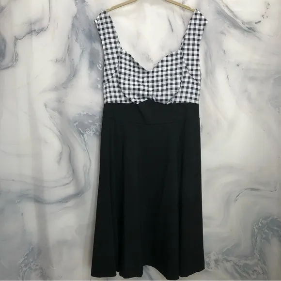 Torrid black and white gingham fit n flare midi dress