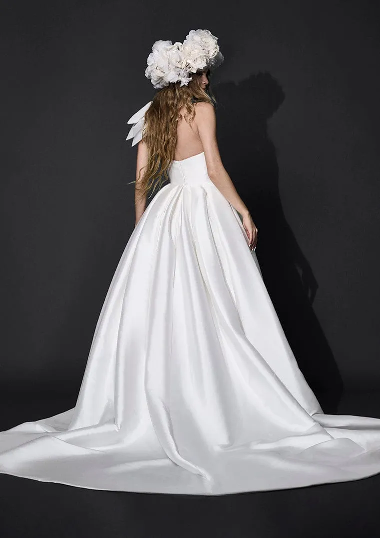 Vera Wang: Eyre