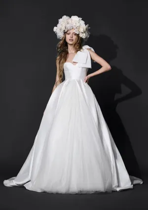Vera Wang: Eyre