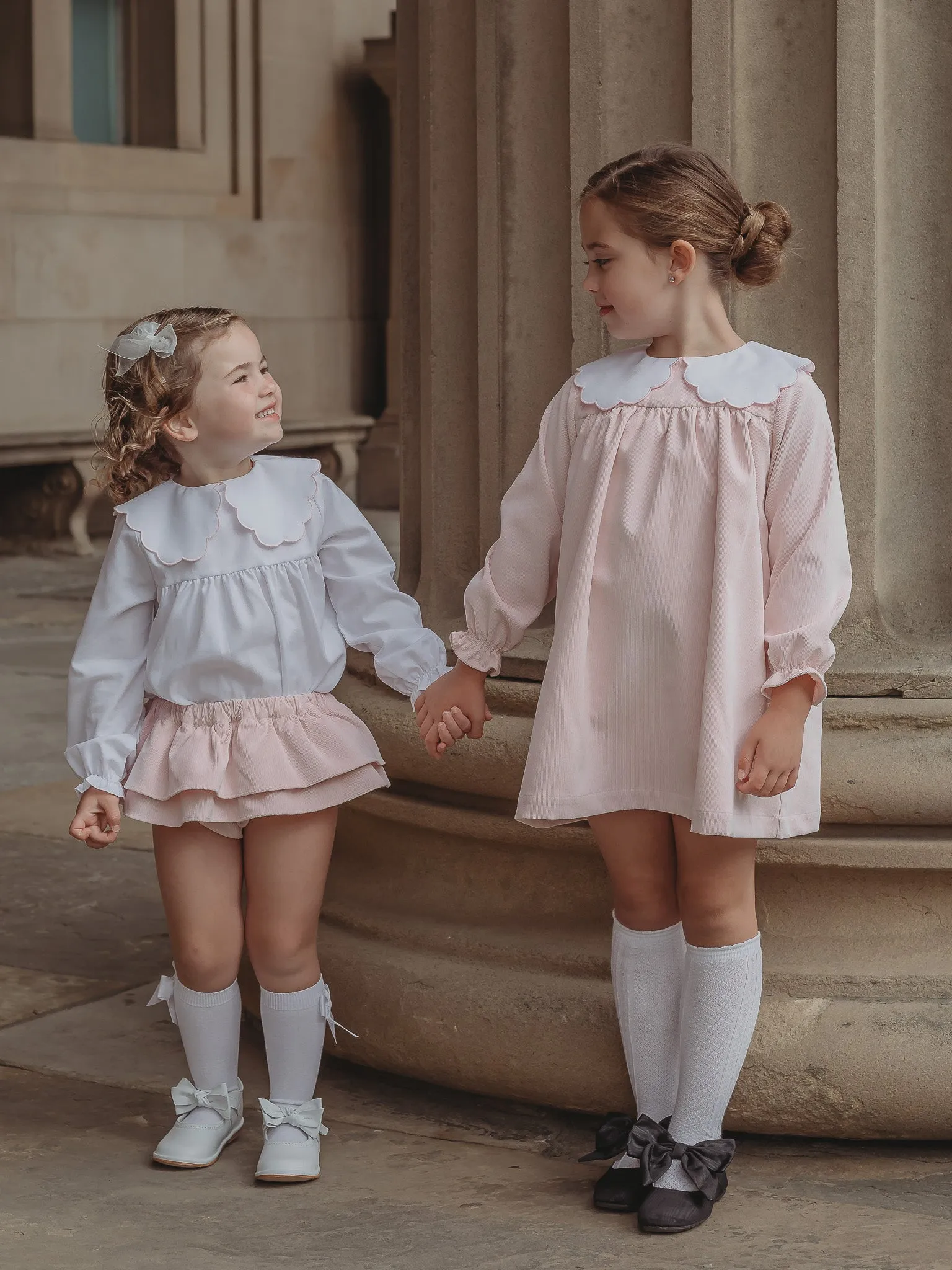 'Victoria' pink scallop collar 2 piece set