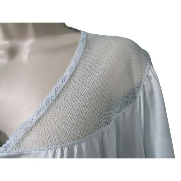 Vintage Vanity Fair Light Ice Blue Dressing Gown Lace Floral Applique L XL EUC