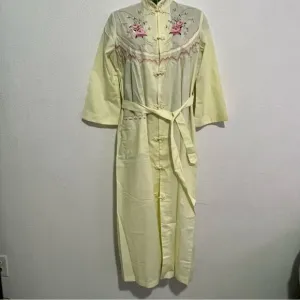 Vtg 50s Peacock Chinese Pastel Yellow Embroidered Floral Mandarin Collar Gown
