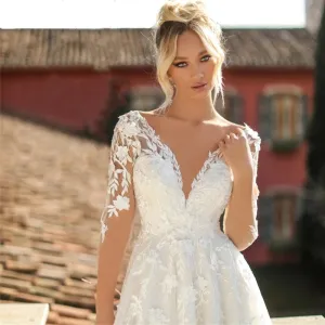 Wedding Guest Dresses: Women's Wedding Dresses Lace Appliques Bride Gowns
